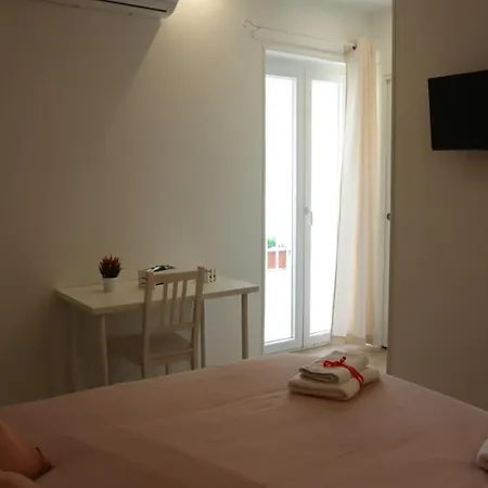 Aura 3*