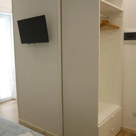 ベッド・アンド・ブレックファスト Aura