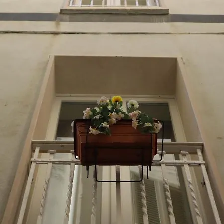 Aura Bed & Breakfast 3*