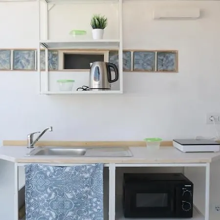 Oda ve Kahvaltı Aura 3*