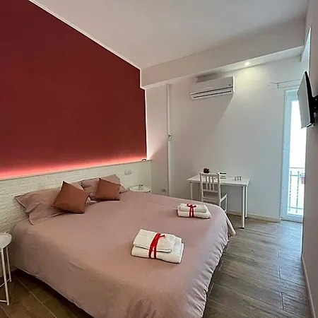 Aura Bed & Breakfast 3*
