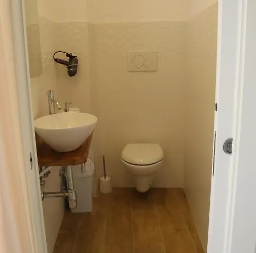 فندق مبيت وإفطار Aura